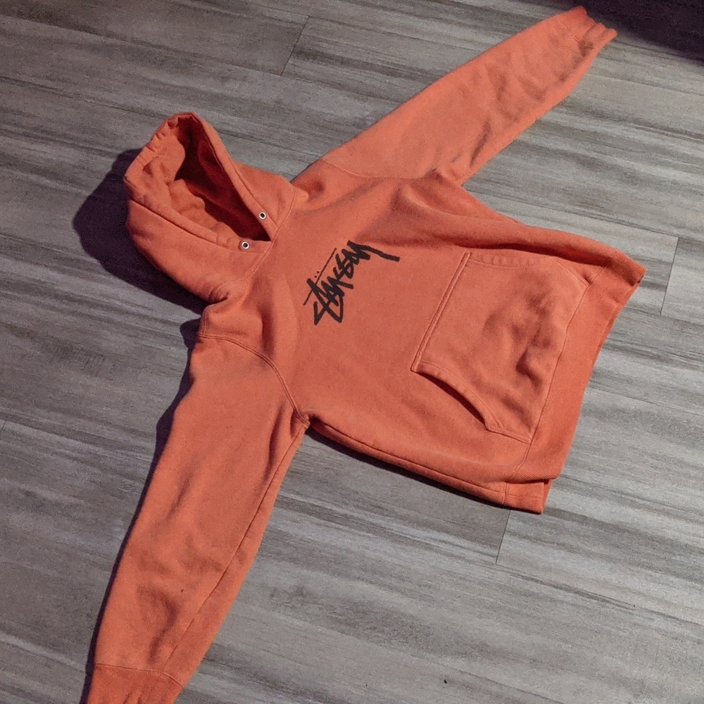 Orange stussy middle front print brand-new without drawstring